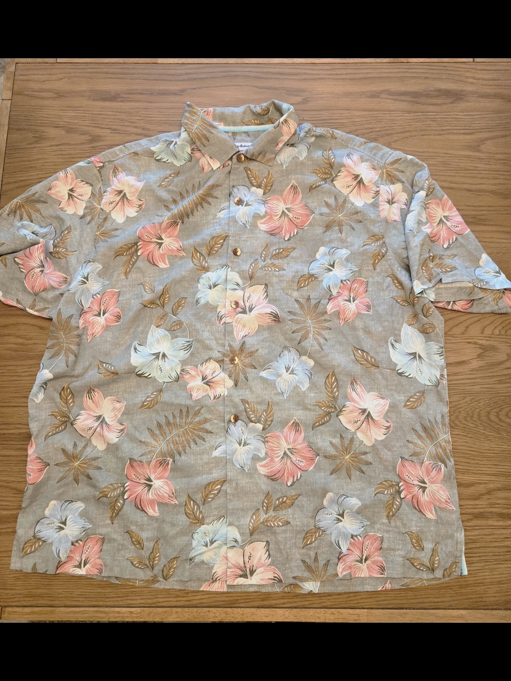 Tommy Bahama Gray Floral Short-Sleeve Button-Down Shirt